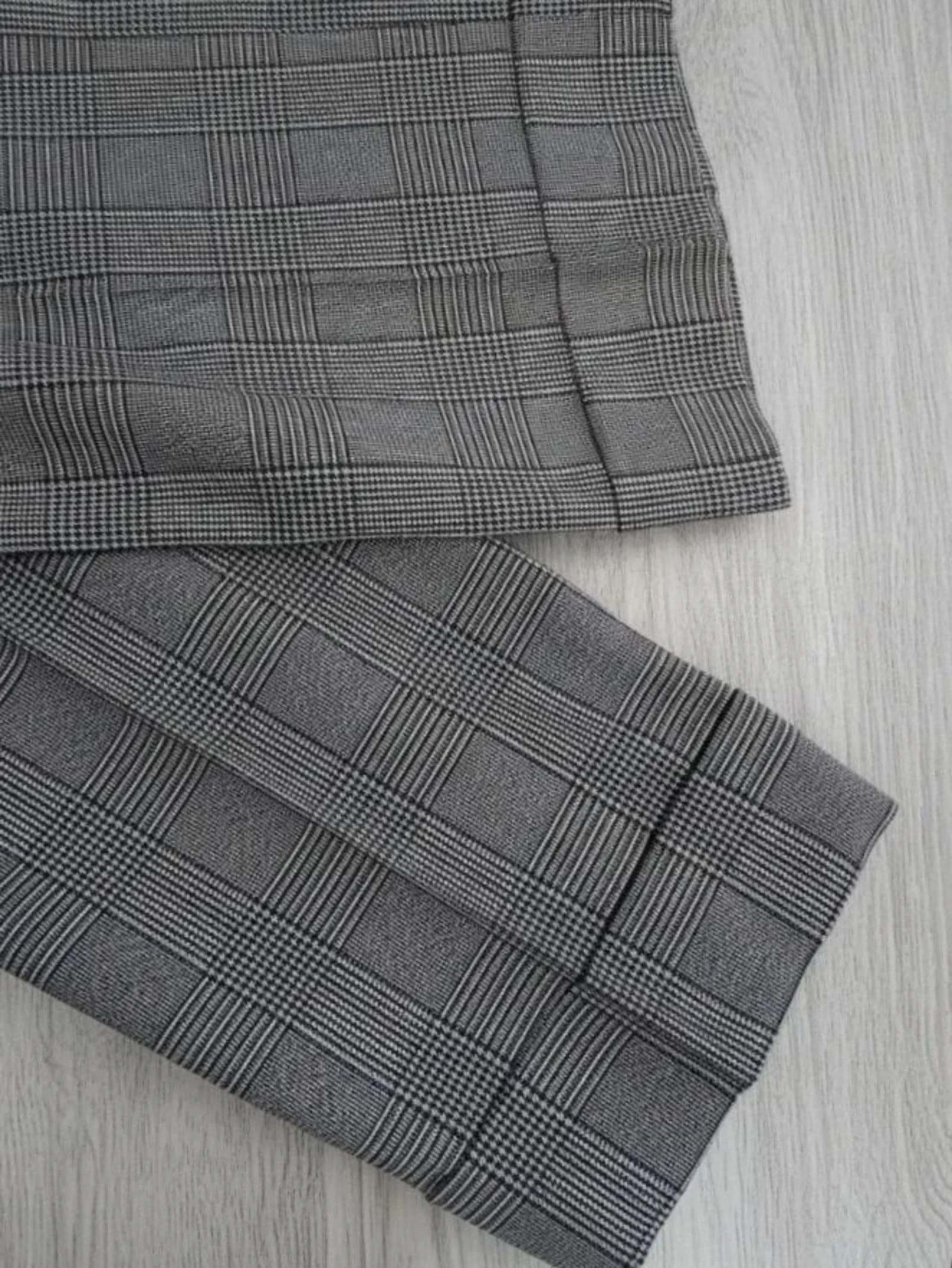 C&A Glen Plaid getailleerde grijze corporate old money chinobroek – photo 8